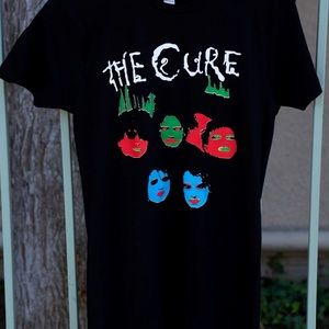 THE CURE GRAPHIC TSHIRT